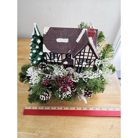 Yuletide Snow Hamlet Lighted Village House “Tudor centerpiece”- 1988 - Picture 10 of 10